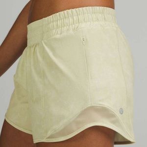 Lululemon Hotty Hot LR Short